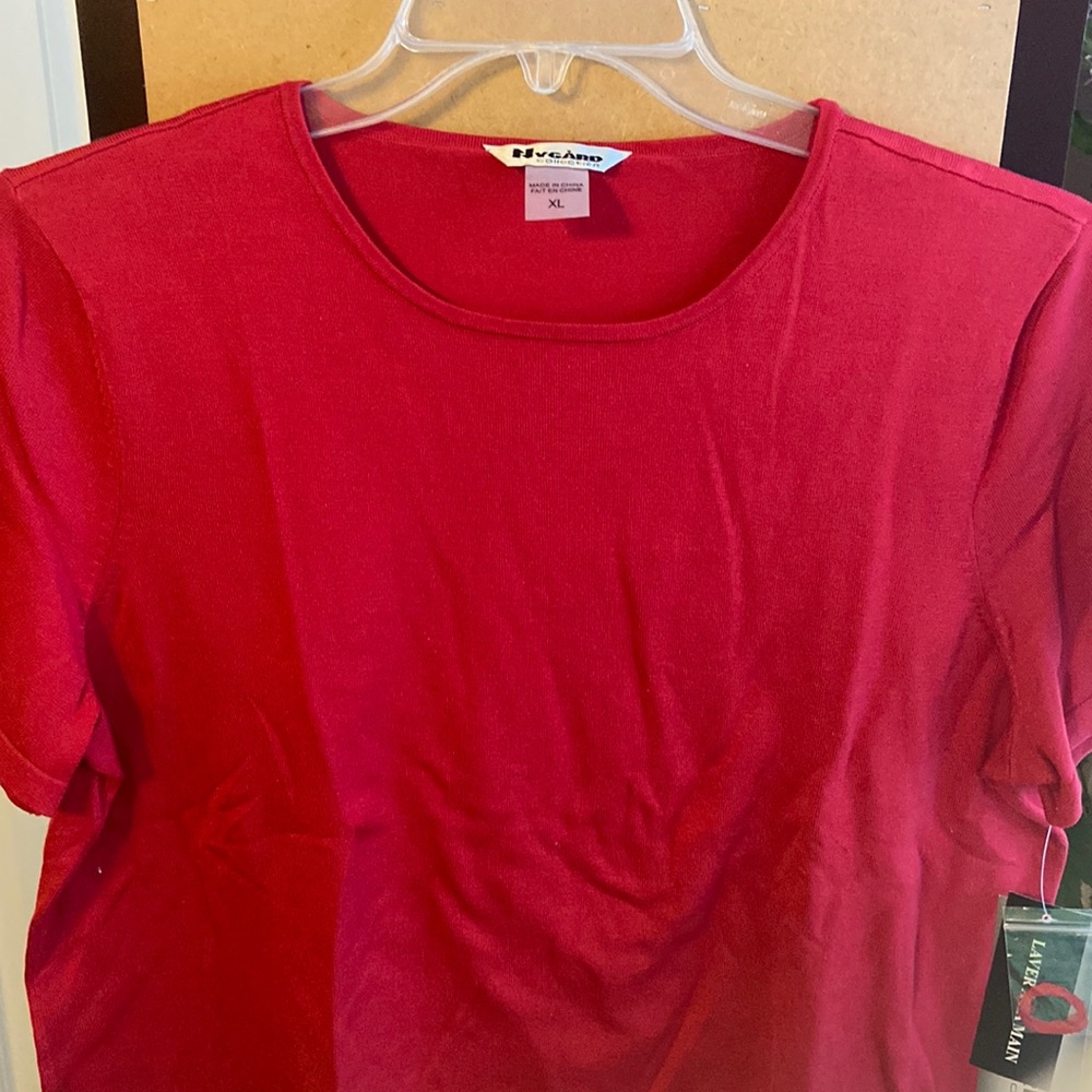 NWT XL NYGard Collection red short sleeve top